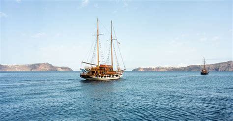 Santorini: Volcanic Islands Cruise with Hot Springs Visit | GetYourGuide