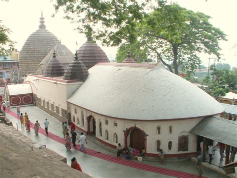 Kamakhya Devi Darshan Tour From Kolkata With Dakshineswar Kali & Belur Math - Holiday Travel