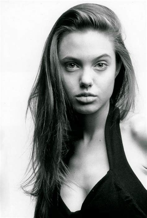 28 Stunning Photos Of Angelina Jolie From Her First Photo Shoot When She Was Just 15 Years Old