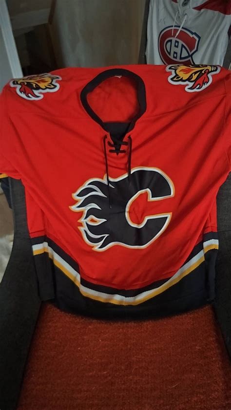 Blank '03 Flames jersey I picked up at the thrift store today : r/hockeyjerseys