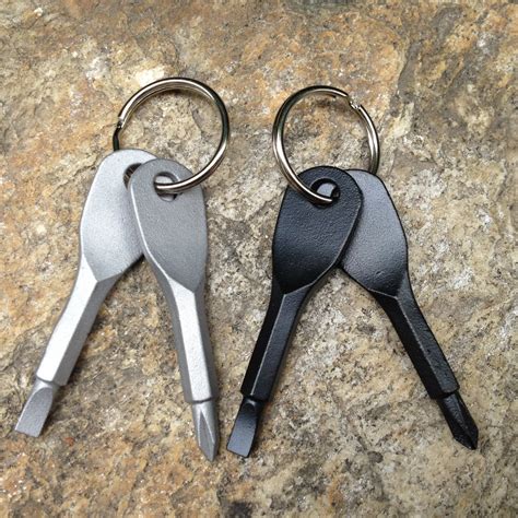 Portable Stainless Steel Keychain Screwdriver Flathead Head Key Ring Key Chain Screwdriver ...