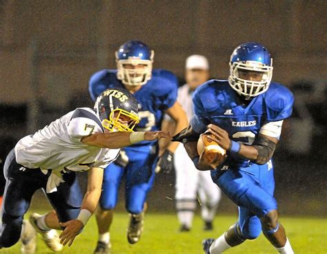 FOOTBALL: Norristown’s Shippen ready for next level – The Times Herald