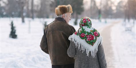 8 Essential Winter Weather Tips for Seniors: Preparing for Winter – Venture Heat