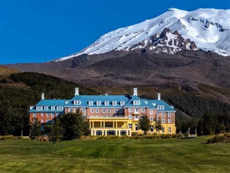 Chateau Tongariro Hotel | New Zealand Walking Tours