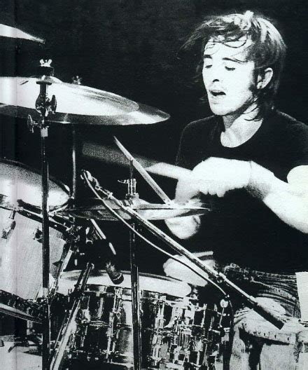 Phil Rudd - DRUMMERWORLD