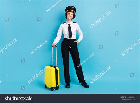 6,199 Female Pilot Uniform Images, Stock Photos & Vectors | Shutterstock