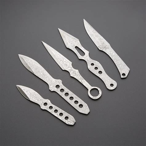 Damascus Throwing Knives // Set of 12 // THR-DM01 - Evermade Traders - Touch of Modern