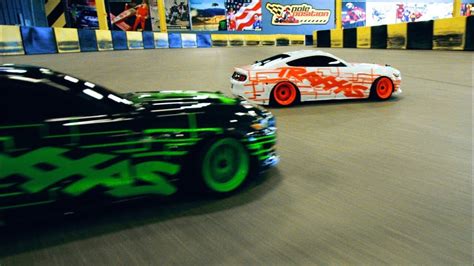 Drift Duel: Watch Two Traxxas Ford Mustang GTs Do Battle [Video] | RC Newb