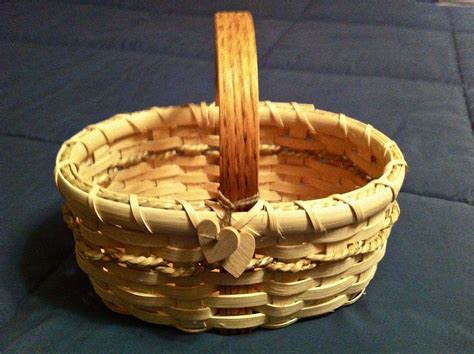 Started making baskets again. Basket Weaving Patterns, Making Baskets, Picnic Basket, Woven ...