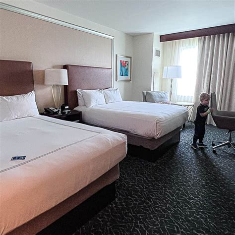 SEE Hilton Orlando Destination Parkway ROOMS (Pics / Video) - Jenna Loves Magic