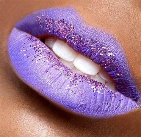 Makeup Tip: GLITTER LIPS |Confessions of this Shopaholic♥