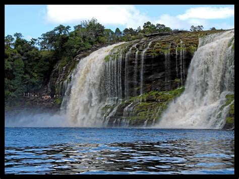 Wasserfälle von Canaima, Laguna di Canaima, Venezuela Foto & Bild | south america, venezuela ...