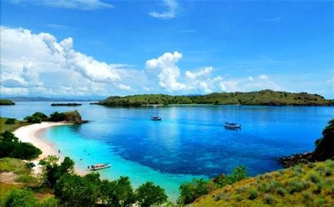 The Beauty Landscape of Indonesia: Reveals the beauty of Komodo National Park