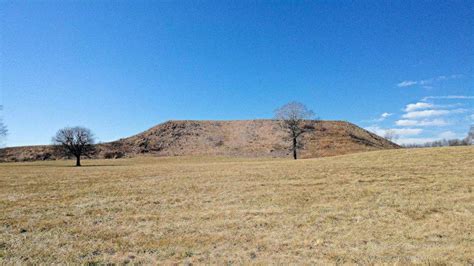 Centuries of Secrets at Cahokia Mounds | The Local Tourist