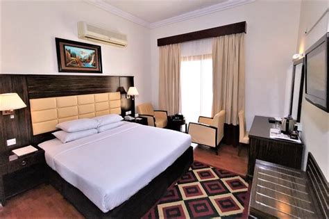 FORTUNE DEIRA HOTEL (Dubai) - Hotel Reviews, Photos, Rate Comparison ...