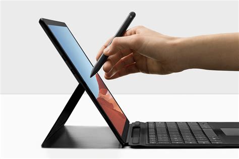 Microsoft’s new Surface Slim Pen now has a rechargeable battery - The Verge