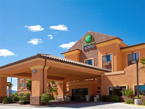 Holiday Inn Express & Suites Kingman - Kingman,