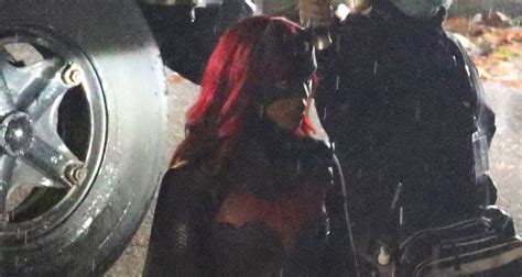 Javicia Leslie Spotted On Set Filming In Her ‘Batwoman’ Suit | Batwoman ...