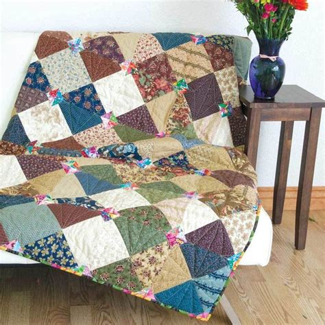 23 best Twin Quilt Patterns and Dorm Bed Quilt Patterns images on Pinterest | Bed quilt patterns ...