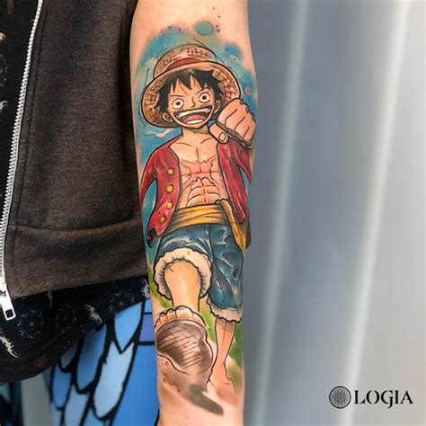 Tatuaje en el antebrazo Luffy de One Piece a color. Tattoo realizado ...