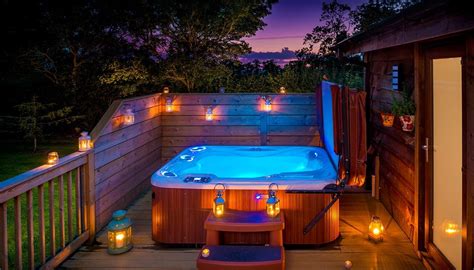 8 Ways to Increase the Romance in Your Hot Tub - Canada Hot Tub Parts