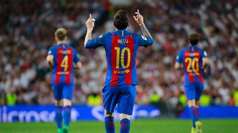 Lionel Messi wins El Clásico by scoring 500th career goal for Barcelona ...