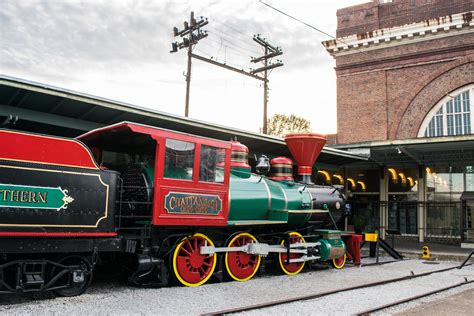 Chattanooga: 24 Hours at the Chattanooga Choo Choo - MilesGeek ️