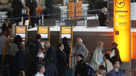 Lufthansa strike to enter 4th day Saturday, 1,800 flights grounded and ...