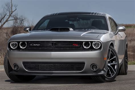 2016 Dodge Challenger 392 Hemi Scat Pack Shaker Pricing & Features ...