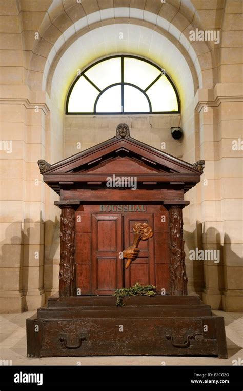 France, Paris, the Pantheon, the crypt, tomb of Rousseau Stock Photo ...