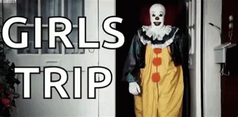 Pennywise Laughing GIF - Pennywise Laughing It - Discover & Share GIFs