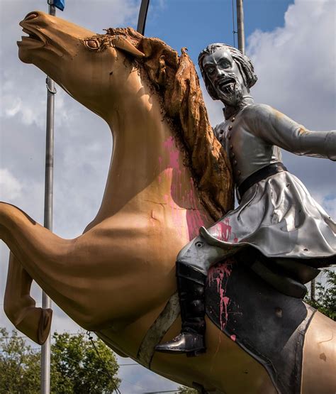 Nathan Bedford Forrest Statue I-65 : Nathan Bedford Forrest Stockfotos ...