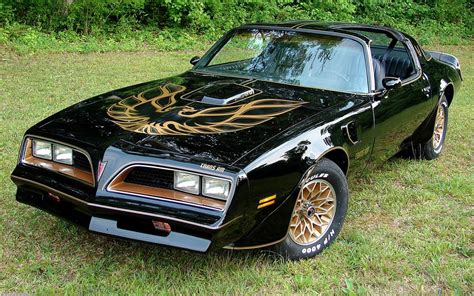 Car brand Pontiac Firebird models wallpapers and images - wallpapers ...