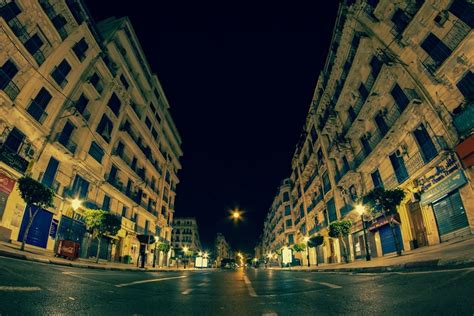 Photos of Algeria by night | SkyscraperCity Forum