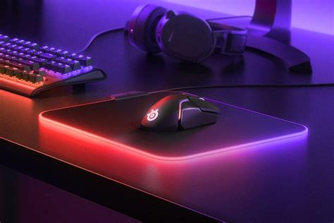 The QcK Prism Cloth Mouse Pad Adds a Splash of Color to Any Desktop