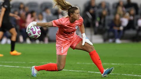 Red Stars goalkeeper Alyssa Naeher named to U.S. 2023 World Cup roster ...