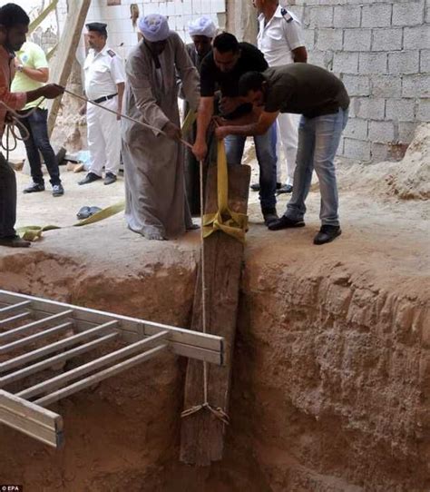 2000-Year-Old Stone Coffin Discovered In Egypt Finally Opened (Graphic Photos) - Foreign Affairs ...