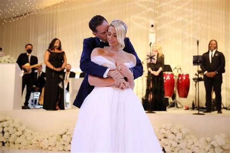 Paris Hilton & Husband Carter Reum Marry In Estate Wedding [PHOTOS]