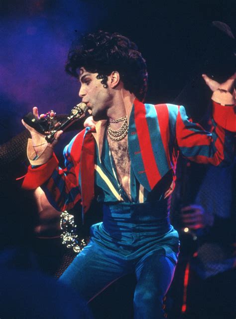 Remembering a Fashion Icon – A Look Back at 20 Prince's Best Fashion ...