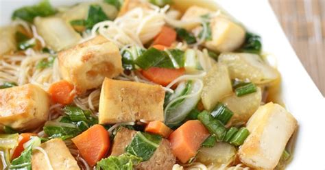 Delicious as it Looks: Low-FODMAP Chinese Tofu Soup with Bok Choy