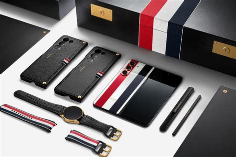 Galaxy Z Fold5 Thom Browne Edition– Samsung Mobile Press