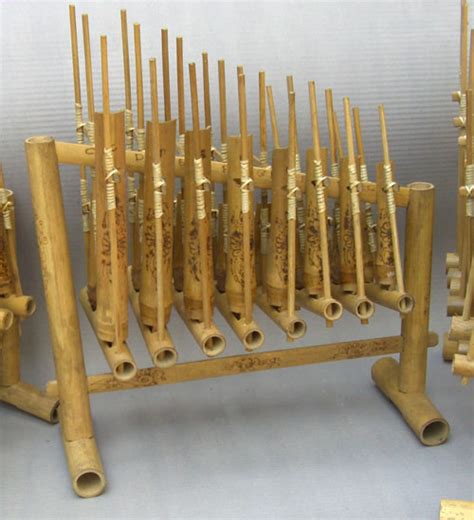 ANGKLUNG BALI