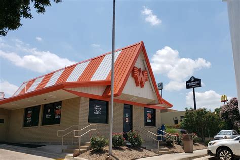 Dallas Cowboys Make Whataburger Their Official Team Burger