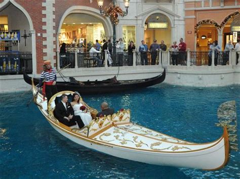 Gondola Wedding, The Venetian Resort | American Sky