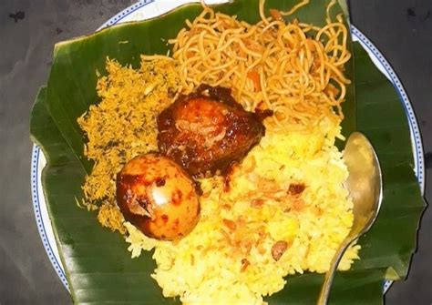 Resep Nasi Kuning khas Banjar & Menu Pendampingnya oleh nidarudi - Cookpad