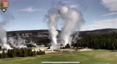 Volcaholic 🇰🇪 🇬🇧 🌋 on Twitter: "Geysers at Yellowstone Park a few ...