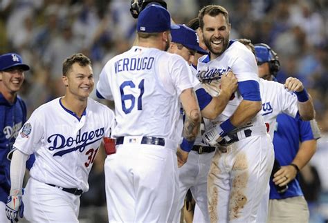 Dodgers Highlights: Chris Taylor Hits Walk-Off Home Run Against Rockies ...