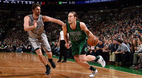 Kelly Olynyk's stats better with hair in bun, not down - Sports Illustrated