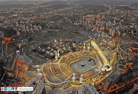 An-aerial-view-of-Makkah - IslamicGreetings :: Click a picture, click ...