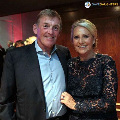 Kenny Dalglish Net Worth, Wife, Parents, Age, Height, Children